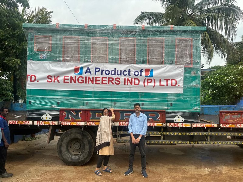 Control panel transporting loading